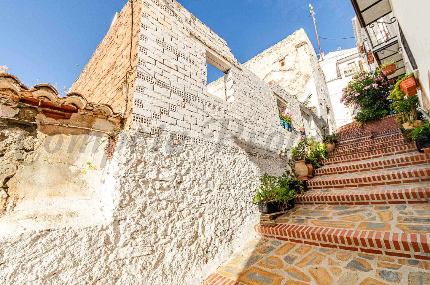 Casa en Sedella en venta - 65.500 € (Ref: 9989306)