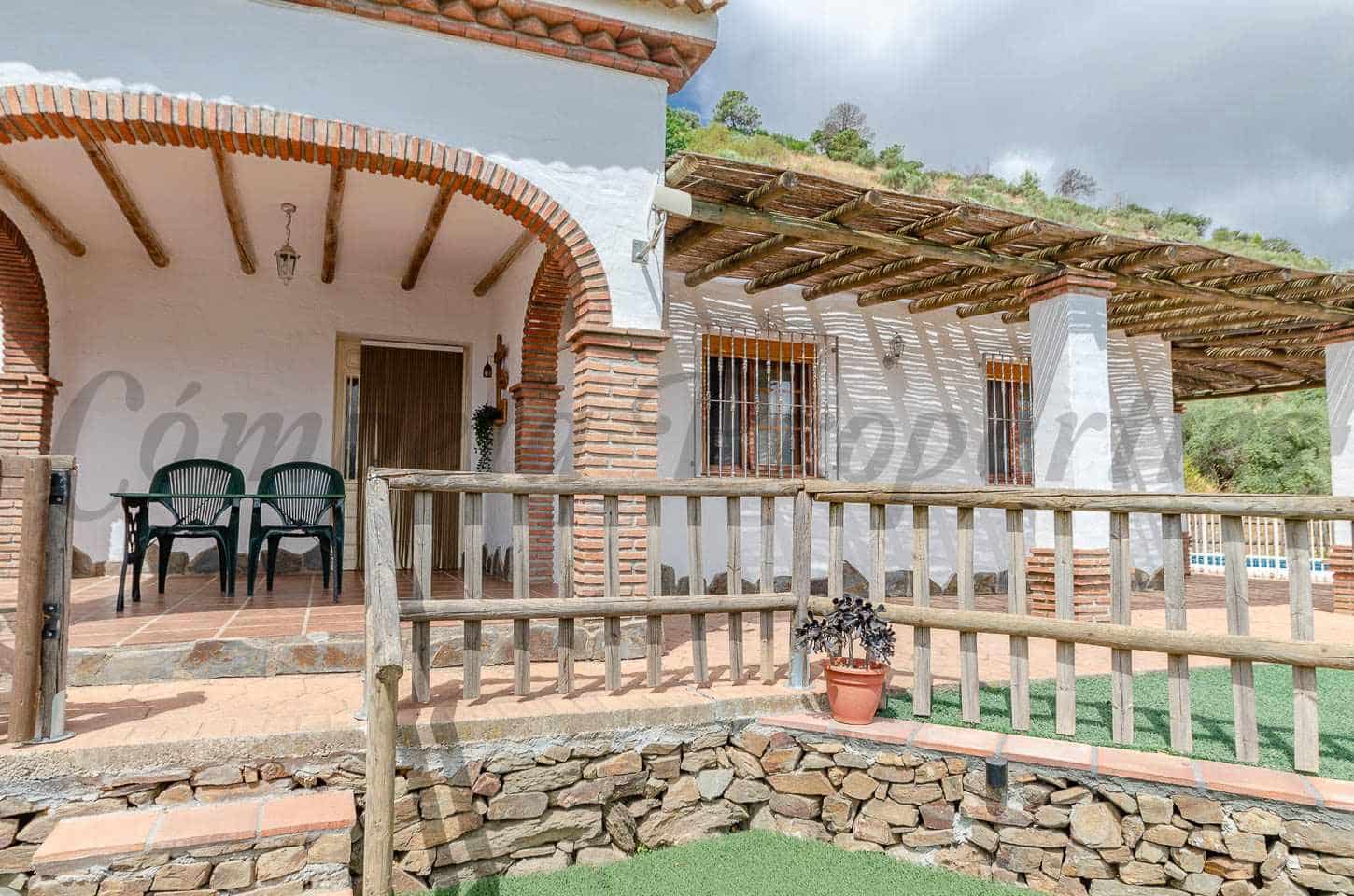 Finca/Maison de Campagne de 3 chambres à louer à Competa avec piscine garage - 1 300 € (Ref: 9993620)