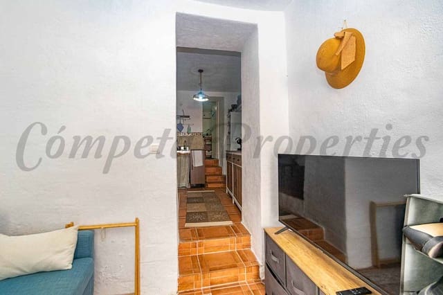 Casa de 2 habitaciones en Torrox en venta - 105.000 € (Ref: 9997723)