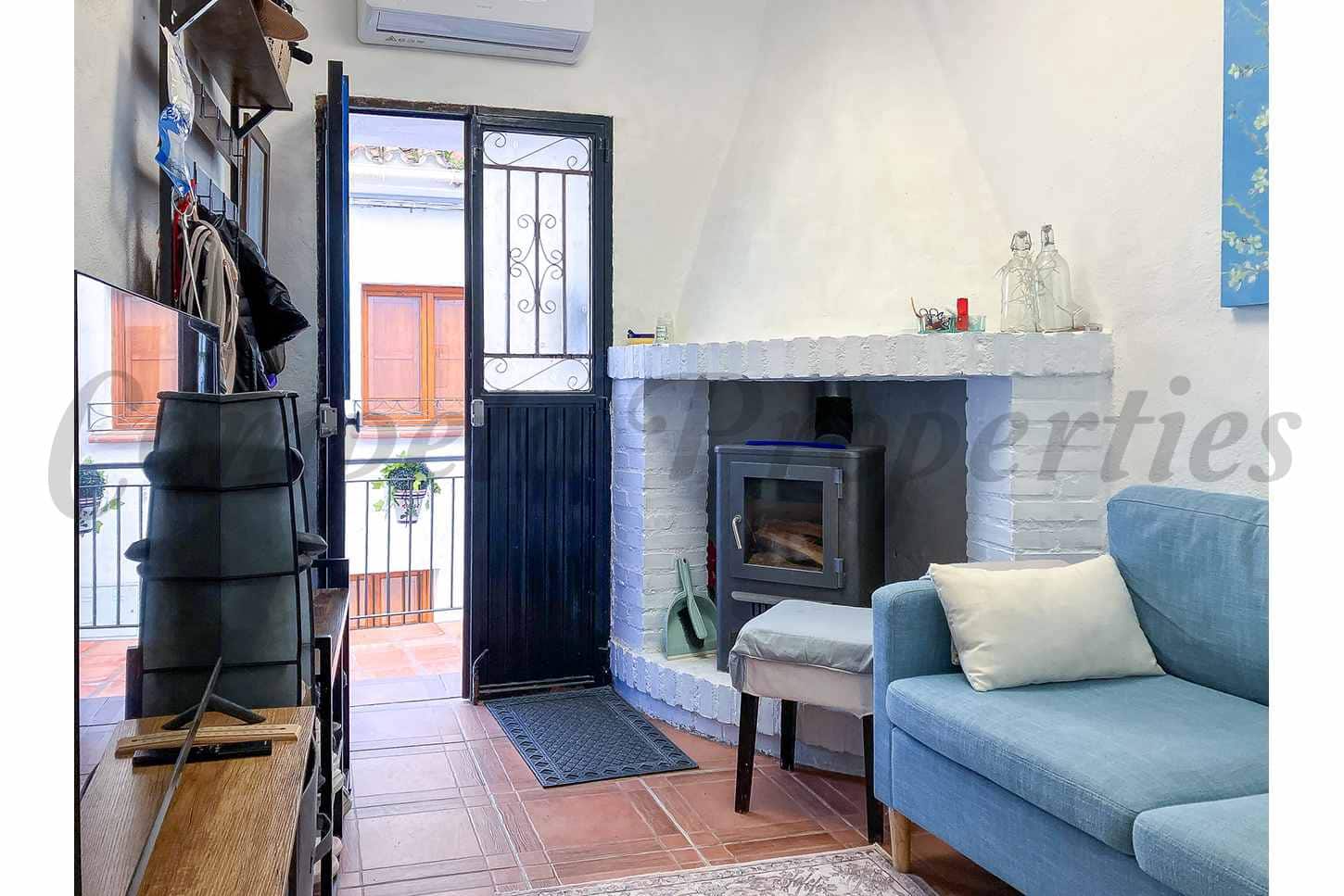 Casa de 2 habitaciones en Torrox en venta - 105.000 € (Ref: 9997723)