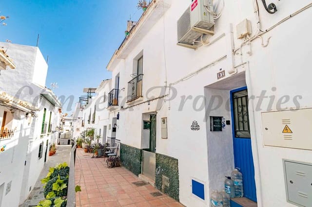 Casa de 2 habitaciones en Torrox en venta - 105.000 € (Ref: 9997723)