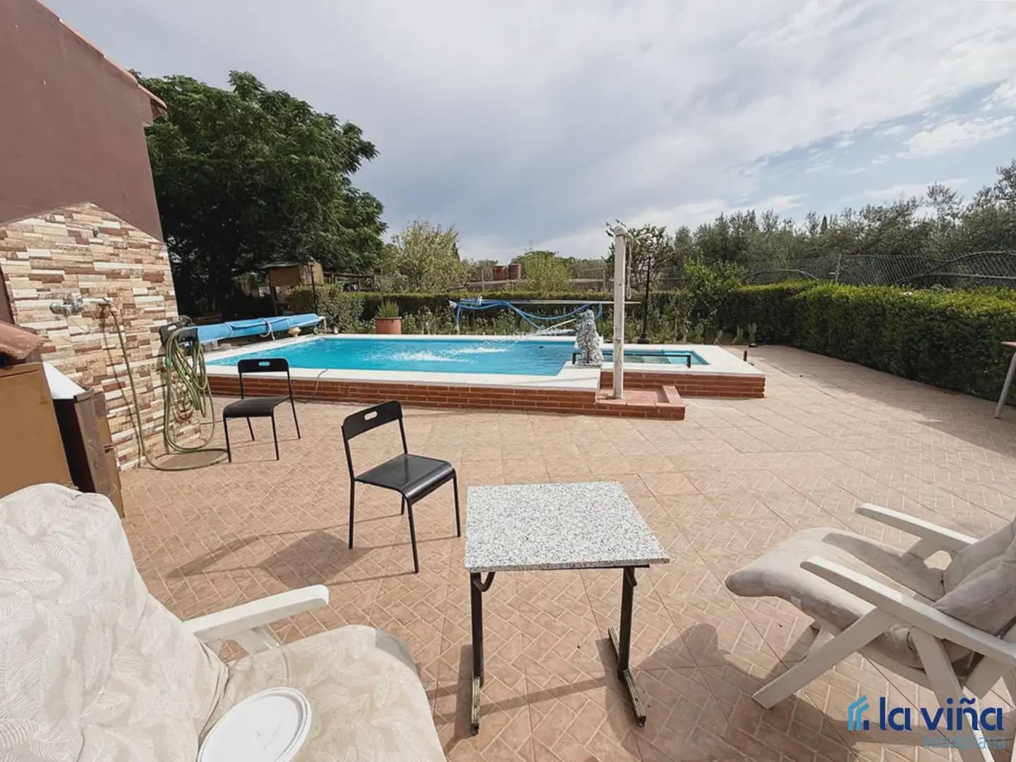Finka/Dom wiejski na sprzedaż w Antequera - 249 000 € (Ref: 10001000)