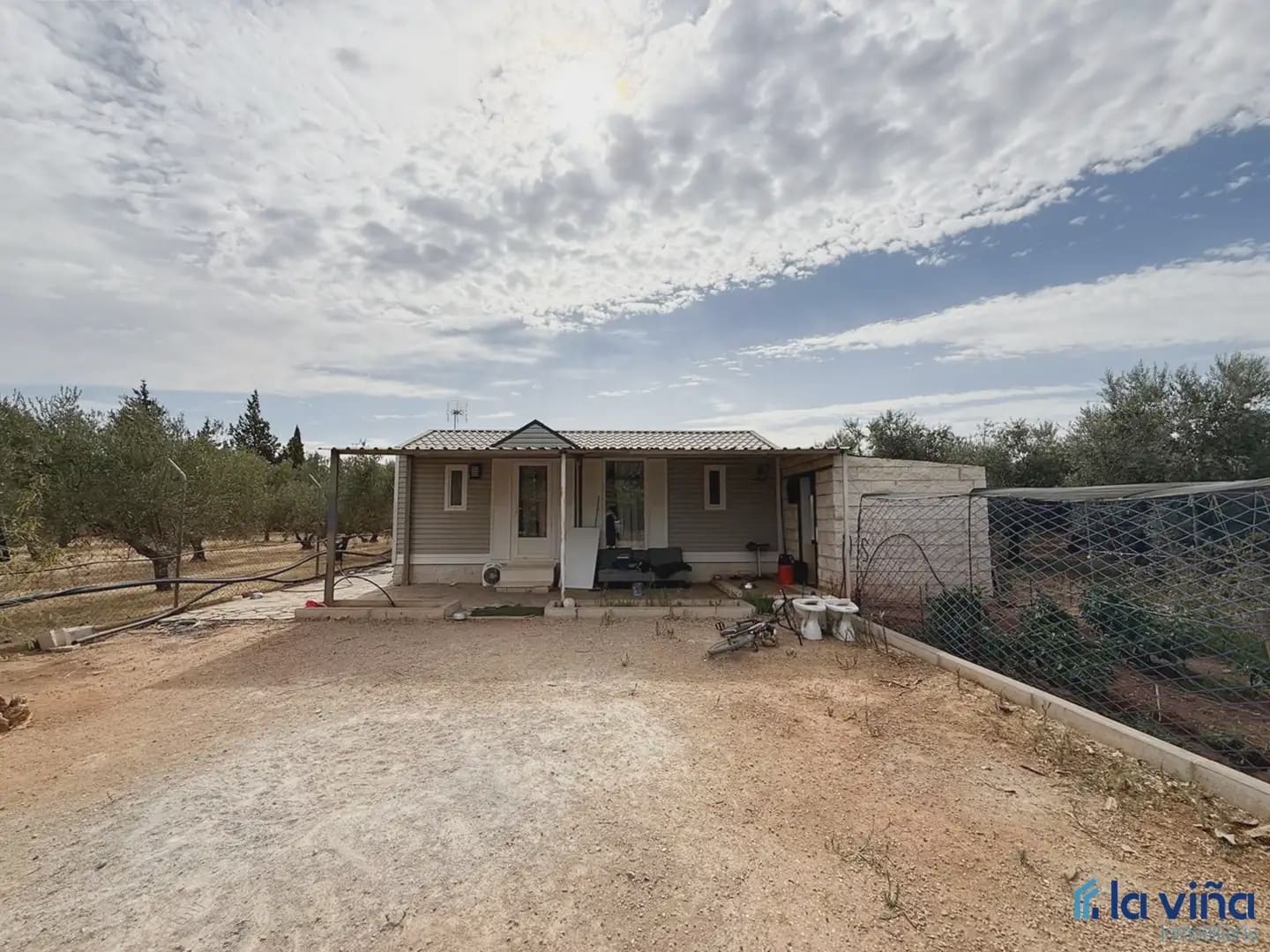 Finka/Dom wiejski na sprzedaż w Antequera - 249 000 € (Ref: 10001000)