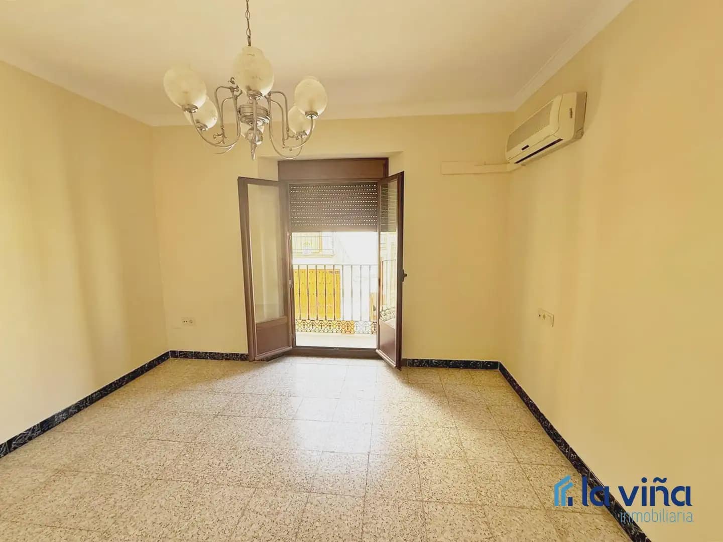 4 bedroom Townhouse for sale in Mollina - € 275,000 (Ref: 10029627)