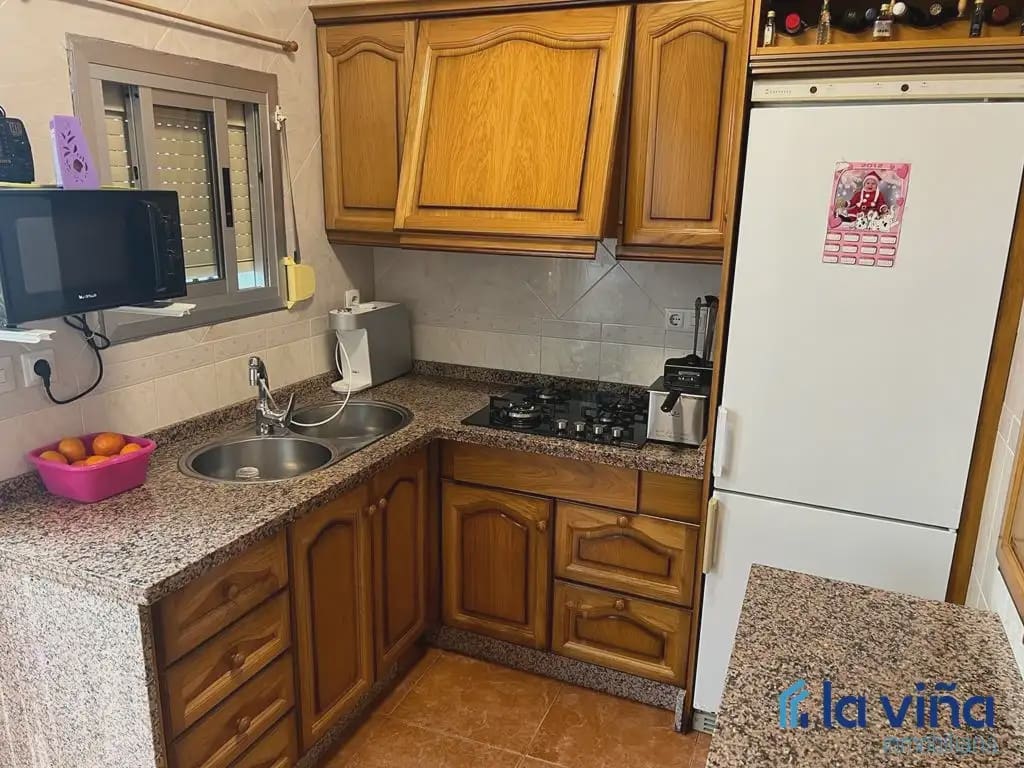 4 bedroom Townhouse for sale in Humilladero - € 136,500 (Ref: 10034350)