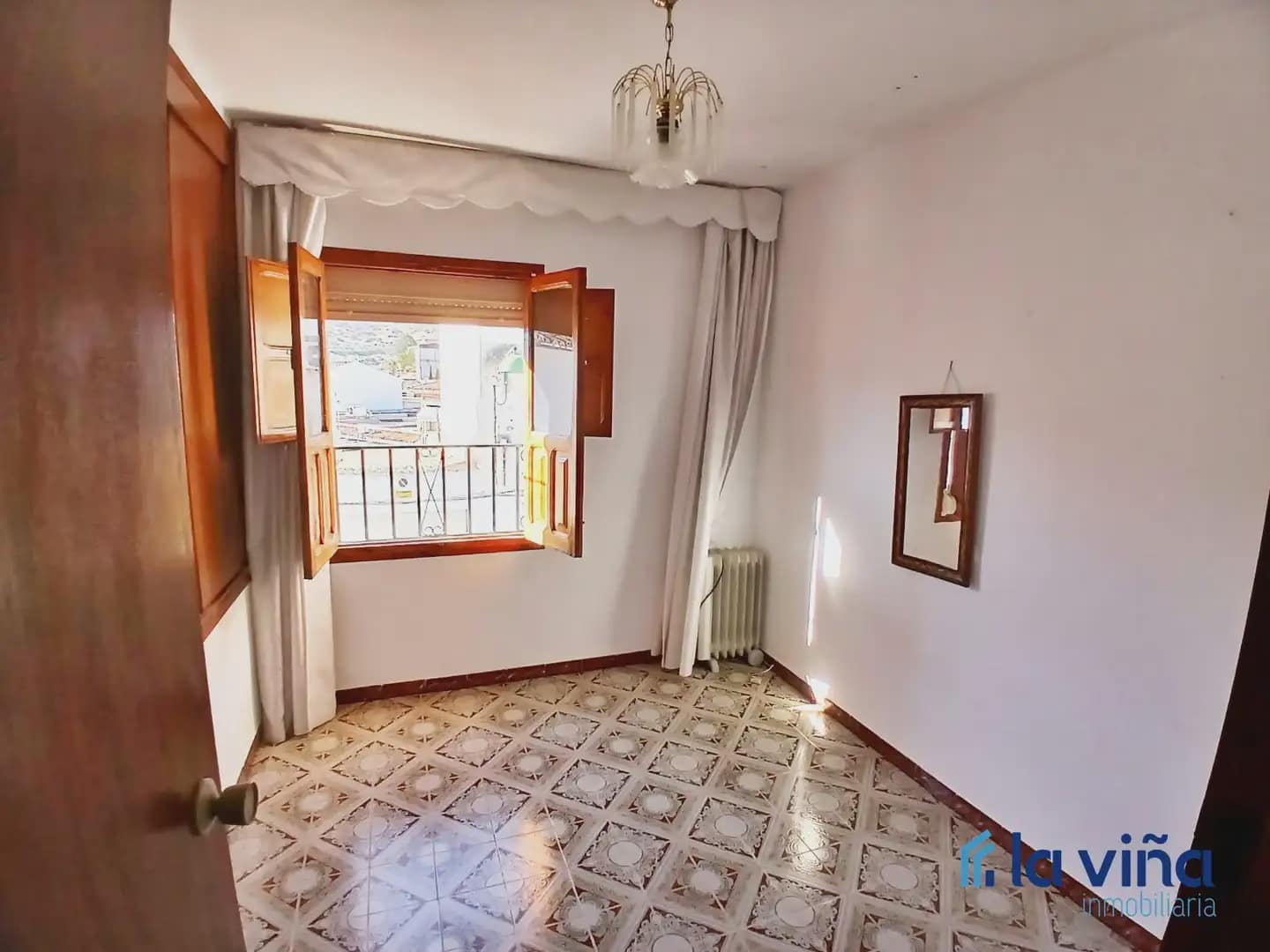 Casa de 4 habitaciones en Villanueva de Algaidas en venta - 109.000 € (Ref: 10080163)