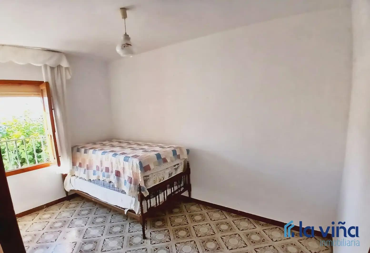 Casa de 4 habitaciones en Villanueva de Algaidas en venta - 109.000 € (Ref: 10080163)