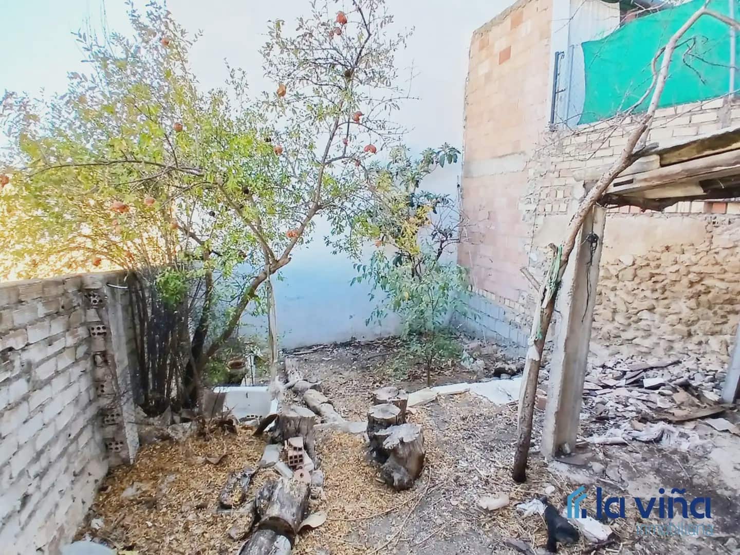 Casa de 4 habitaciones en Villanueva de Algaidas en venta - 109.000 € (Ref: 10080163)