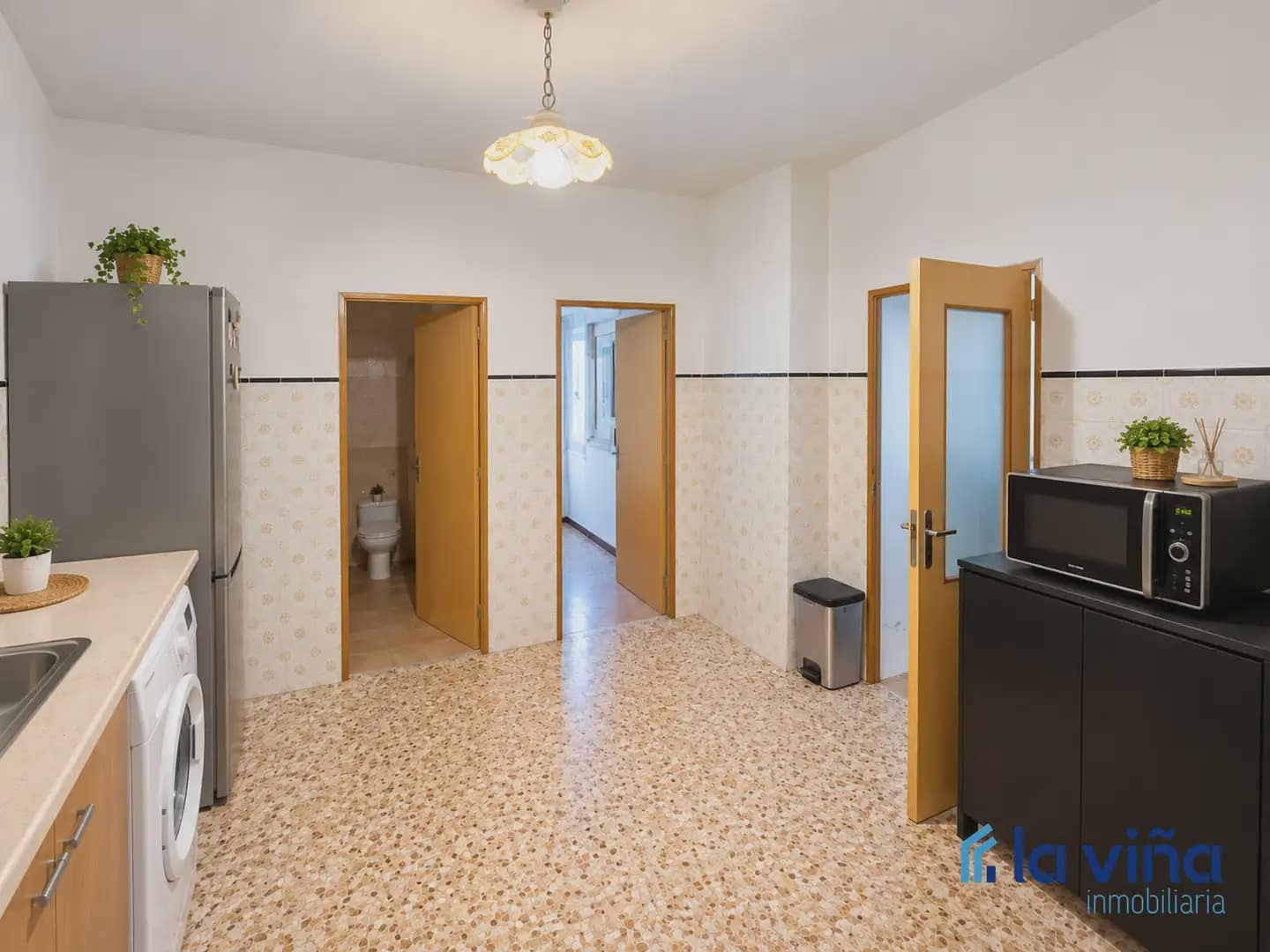 3 bedroom Townhouse for sale in La Roda de Andalucia - € 120,000 (Ref: 10103570)