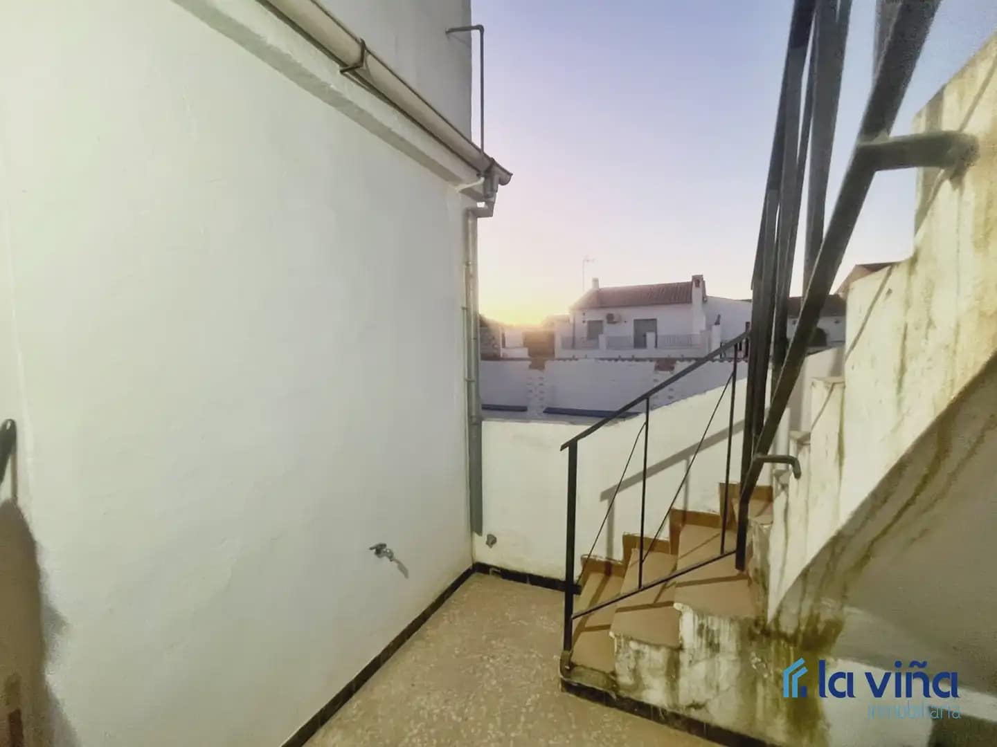 3 bedroom Townhouse for sale in La Roda de Andalucia - € 120,000 (Ref: 10103570)