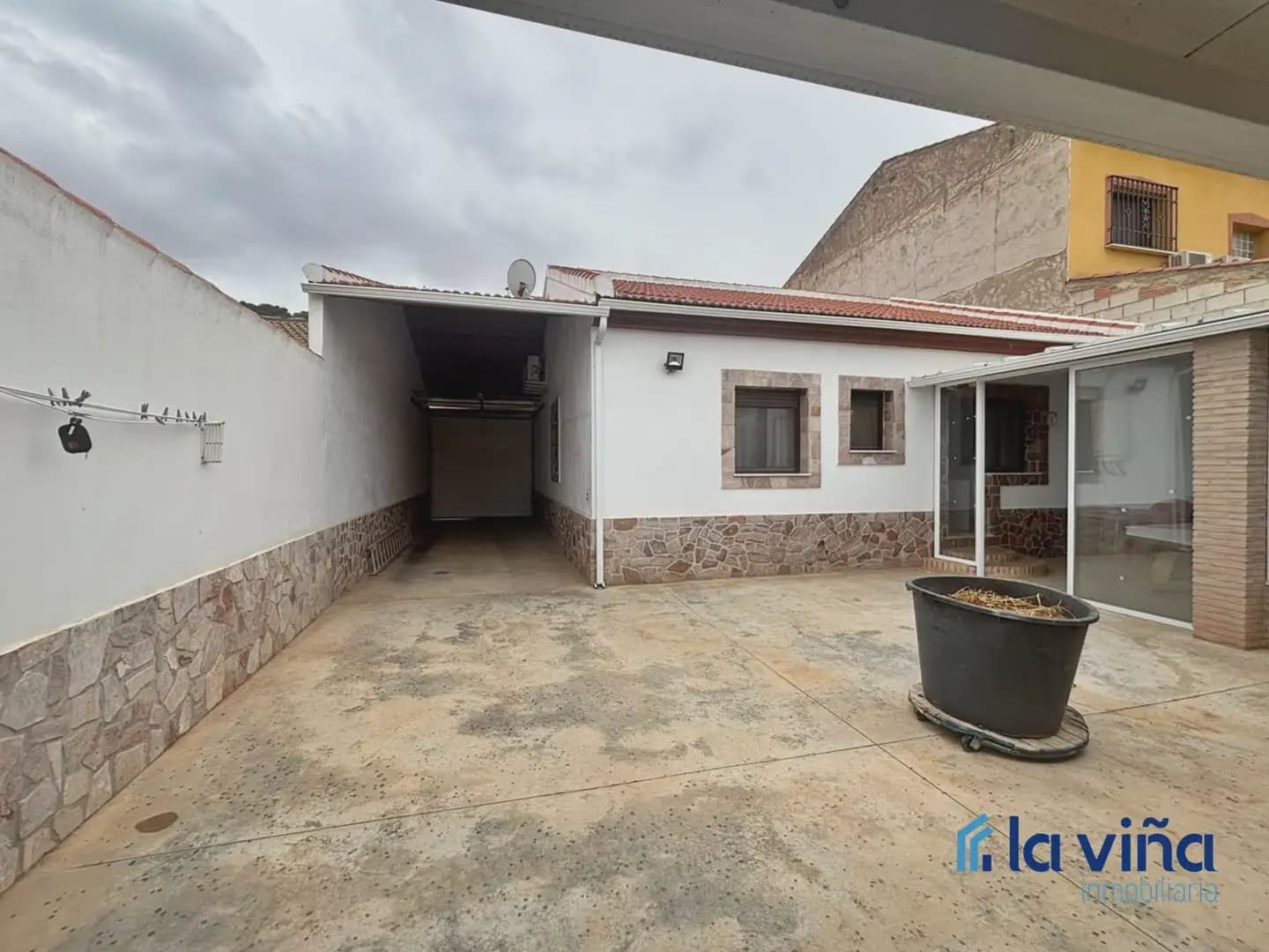 3 soveværelse Byhus til salg i Humilladero med garage - € 236.000 (Ref: 10135240)
