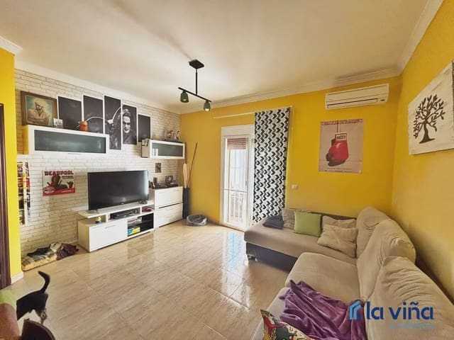 3 slaapkamer Huis te koop in Humilladero met garage - € 186.000 (Ref: 10167876)