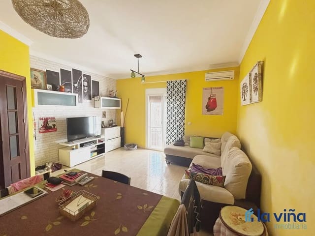 3 slaapkamer Huis te koop in Humilladero met garage - € 186.000 (Ref: 10167876)