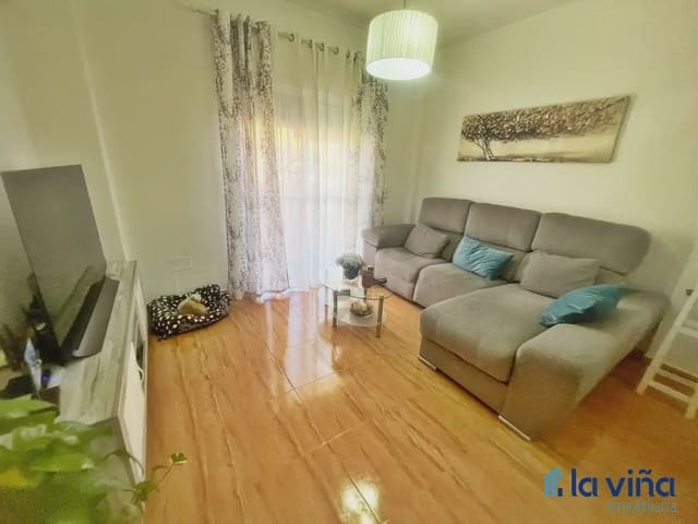 3 Zimmer Reihenhaus zu verkaufen in Fuente de Piedra mit Pool - 188.000 € (Ref: 10172805)