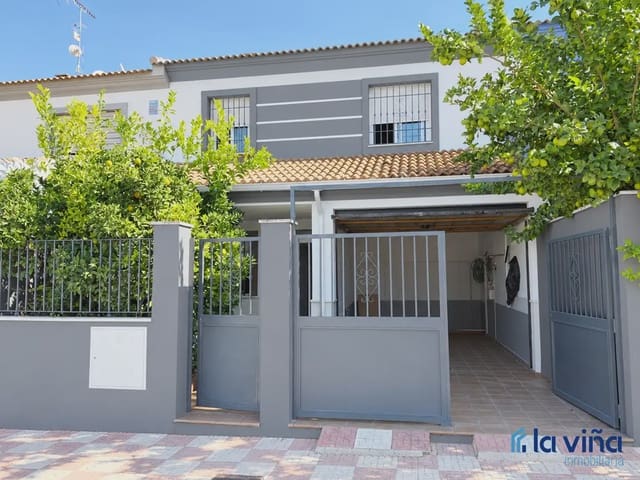 Adosado de 4 habitaciones en Mollina en venta con piscina garaje - 348.000 € (Ref: 10183917)