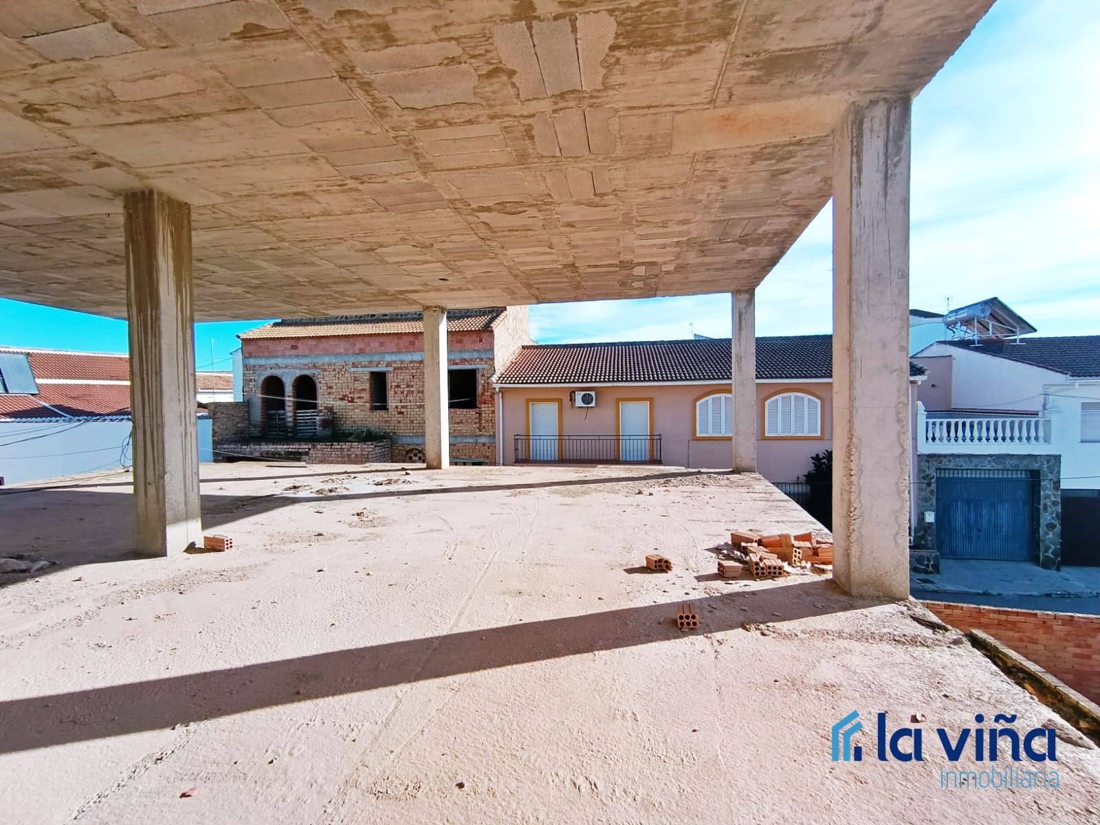 Byhus til salg i Mollina - € 105.000 (Ref: 8066801)