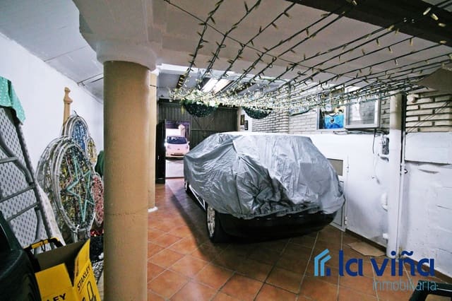 3 soveværelse Villa til salg i Puente Genil med swimmingpool - € 176.800 (Ref: 8066820)