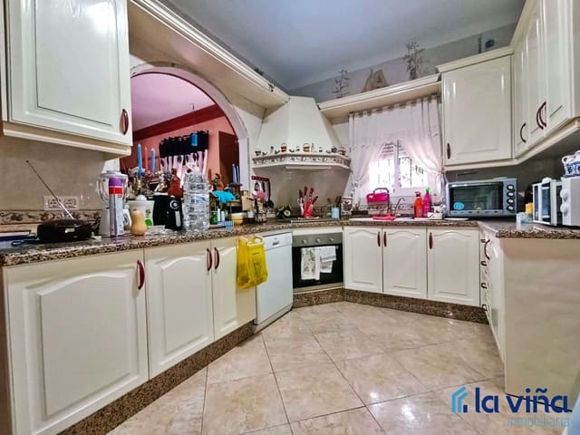 5 soveværelse Byhus til salg i Humilladero - € 224.900 (Ref: 8066876)