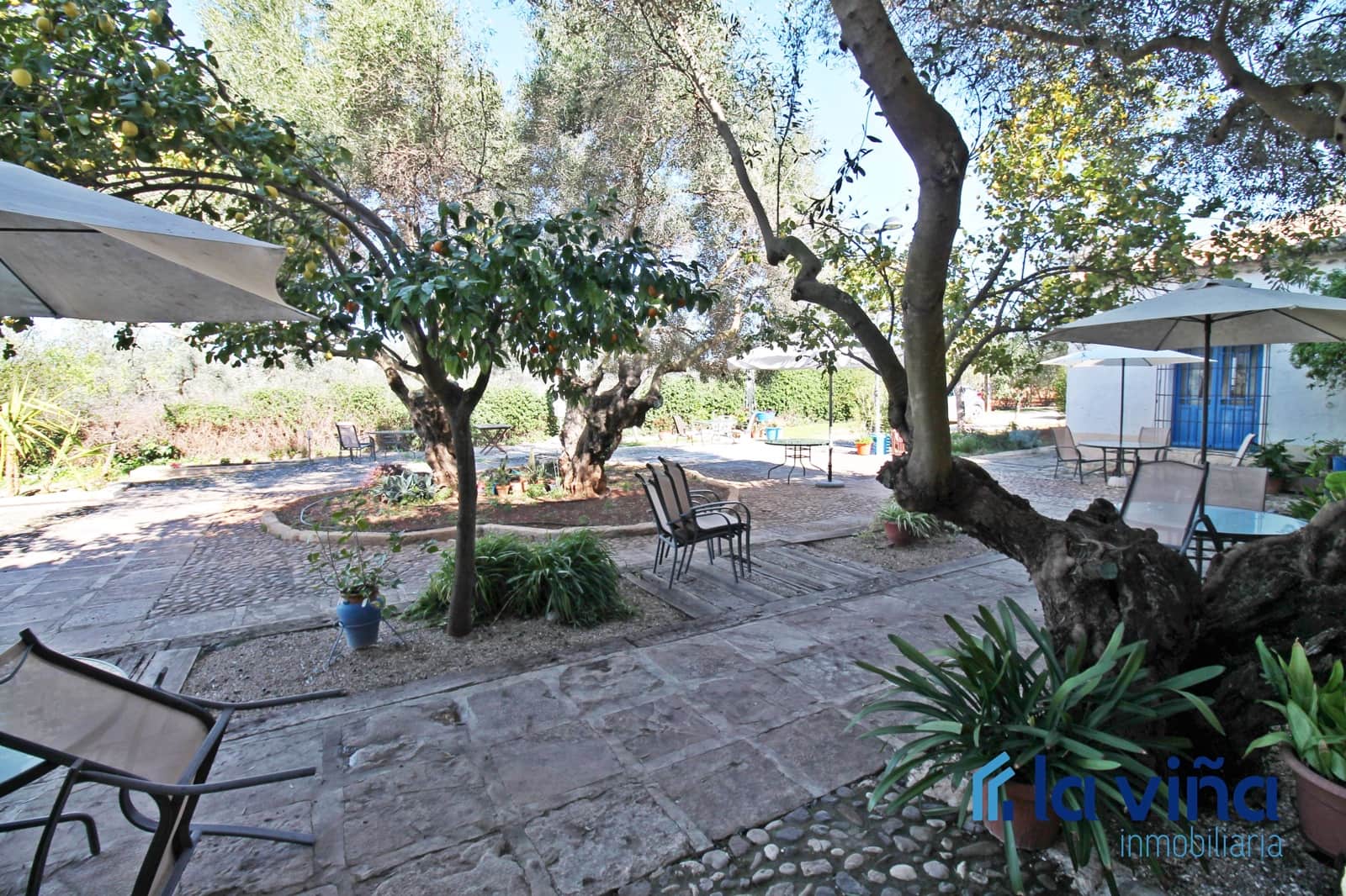 9 bedroom Hotel for sale in Martin de la Jara with pool garage - € 1,200,000 (Ref: 8138583)