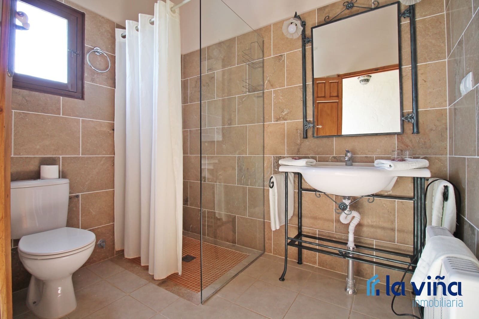 9 bedroom Hotel for sale in Martin de la Jara with pool garage - € 1,200,000 (Ref: 8138583)