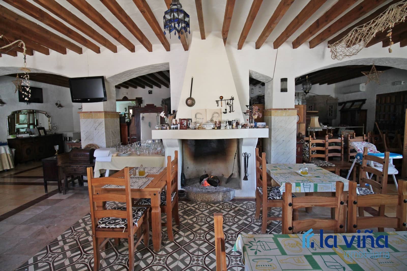 9 bedroom Hotel for sale in Martin de la Jara with pool garage - € 1,200,000 (Ref: 8138583)