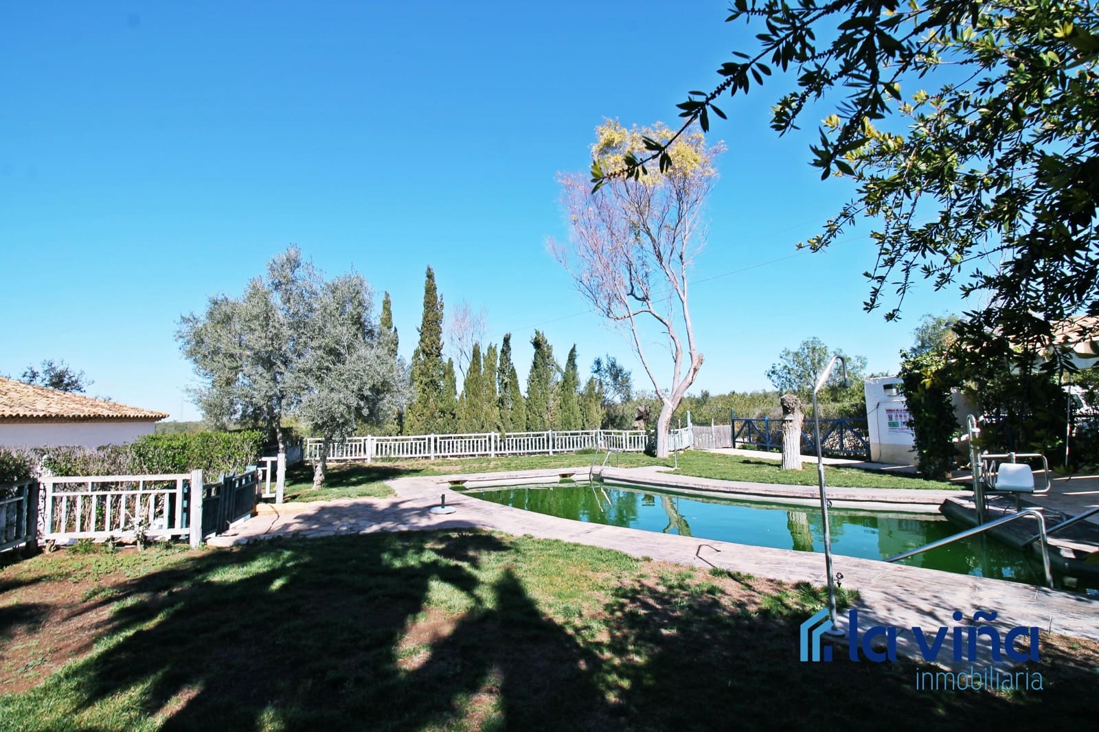 9 bedroom Hotel for sale in Martin de la Jara with pool garage - € 1,200,000 (Ref: 8138583)