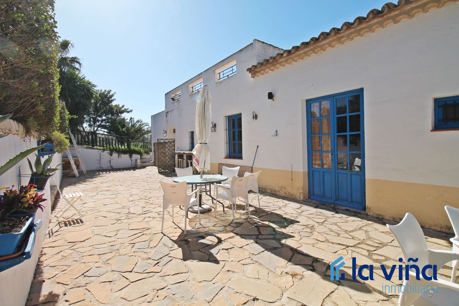 9 bedroom Hotel for sale in Martin de la Jara with pool garage - € 1,200,000 (Ref: 8138583)