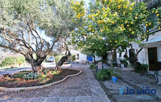 9 bedroom Hotel for sale in Martín de la Jara with pool garage - € 1,200,000 (Ref: 8138583)