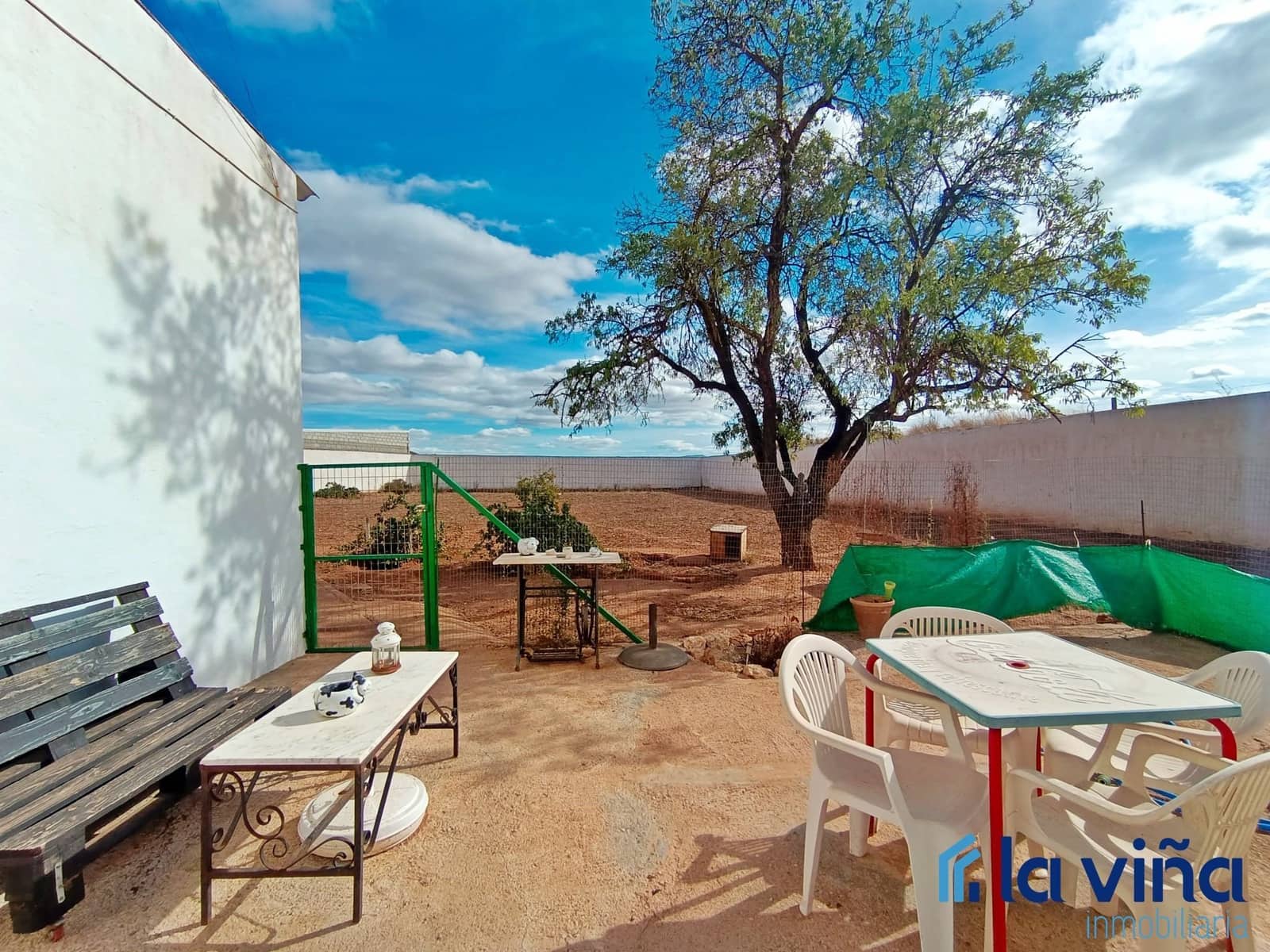 3 soveværelse Finca/Landehus til salg i Fuente de Piedra med garage - € 315.000 (Ref: 8142433)