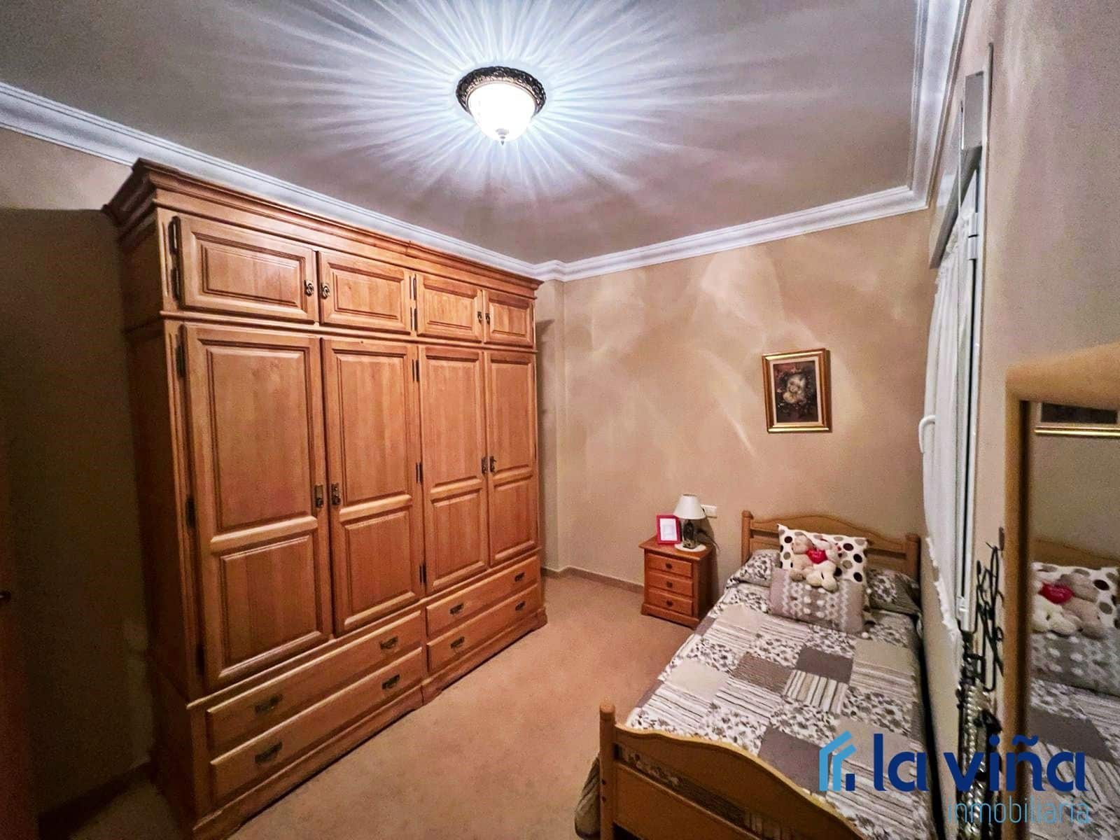 5 soveværelse Byhus til salg i Alameda med garage - € 210.000 (Ref: 8142439)