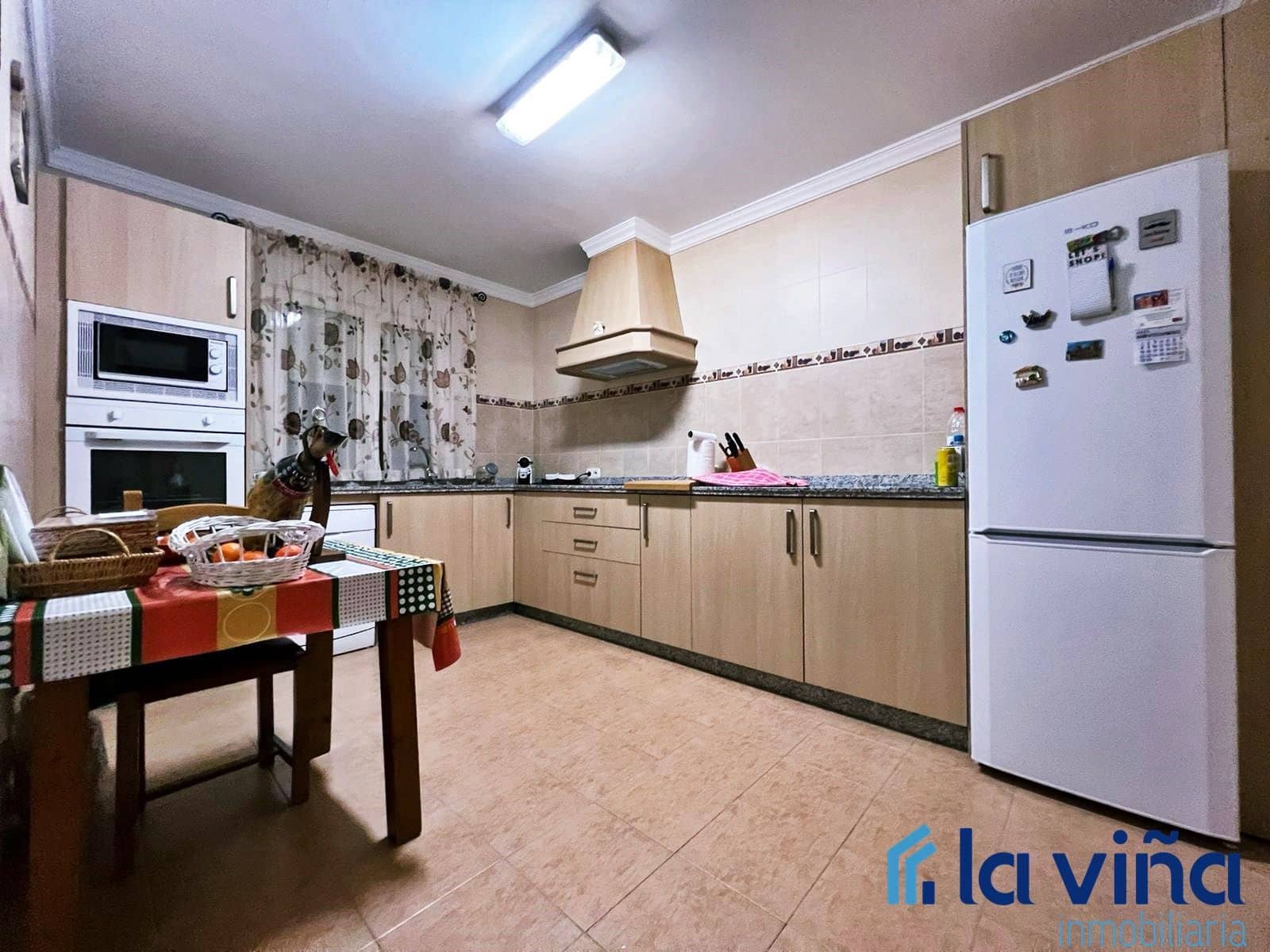 5 soveværelse Byhus til salg i Alameda med garage - € 210.000 (Ref: 8142439)
