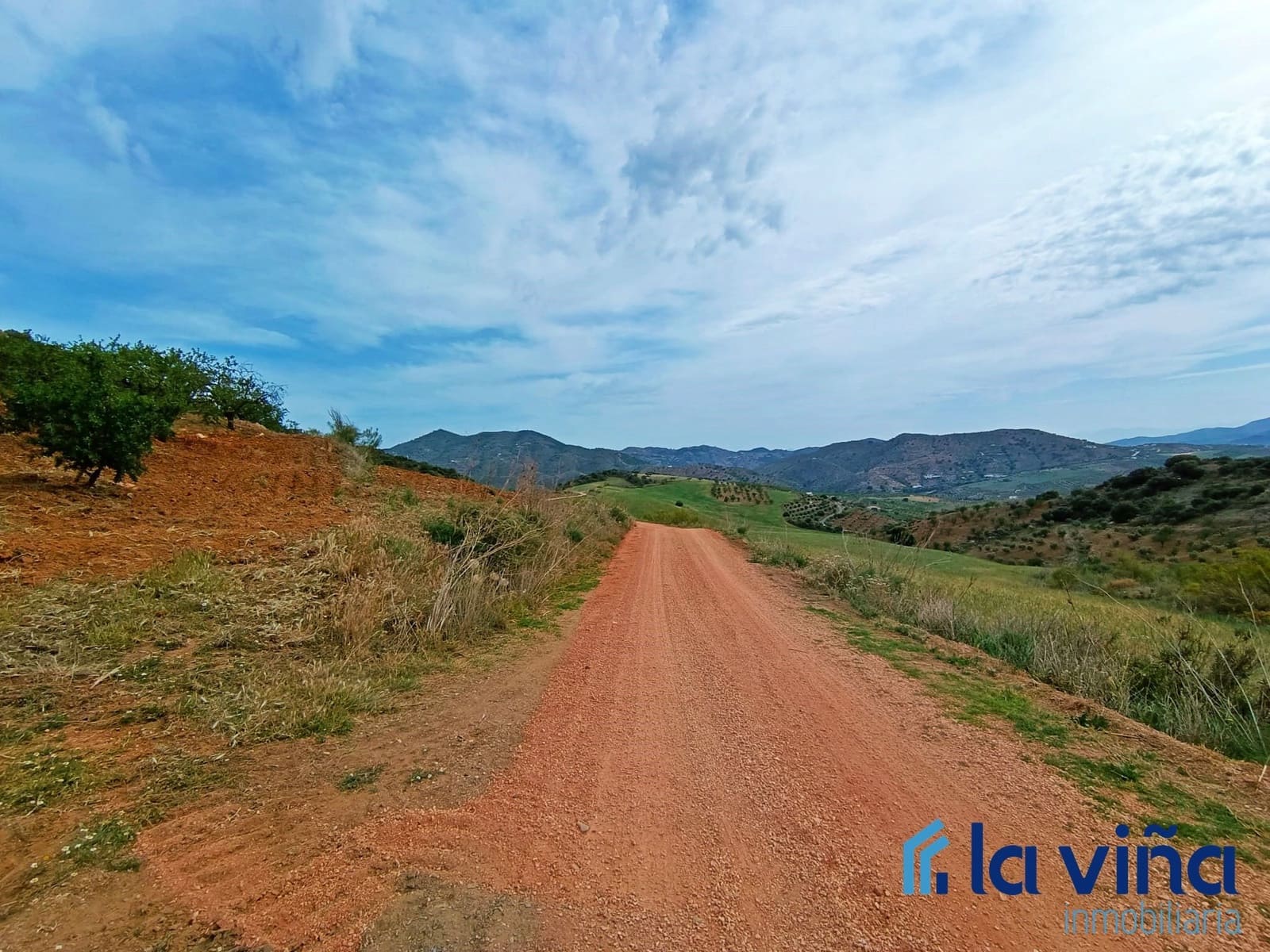 Finca/Country House for sale in Casabermeja - € 64,900 (Ref: 8142445)