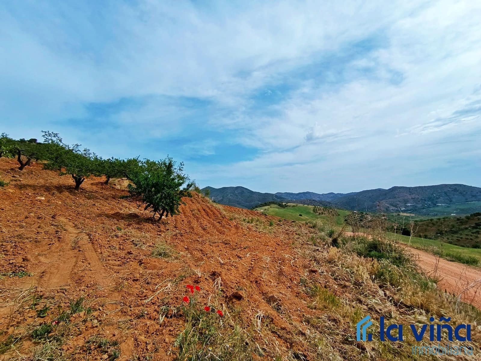 Finca/Country House for sale in Casabermeja - € 64,900 (Ref: 8142445)