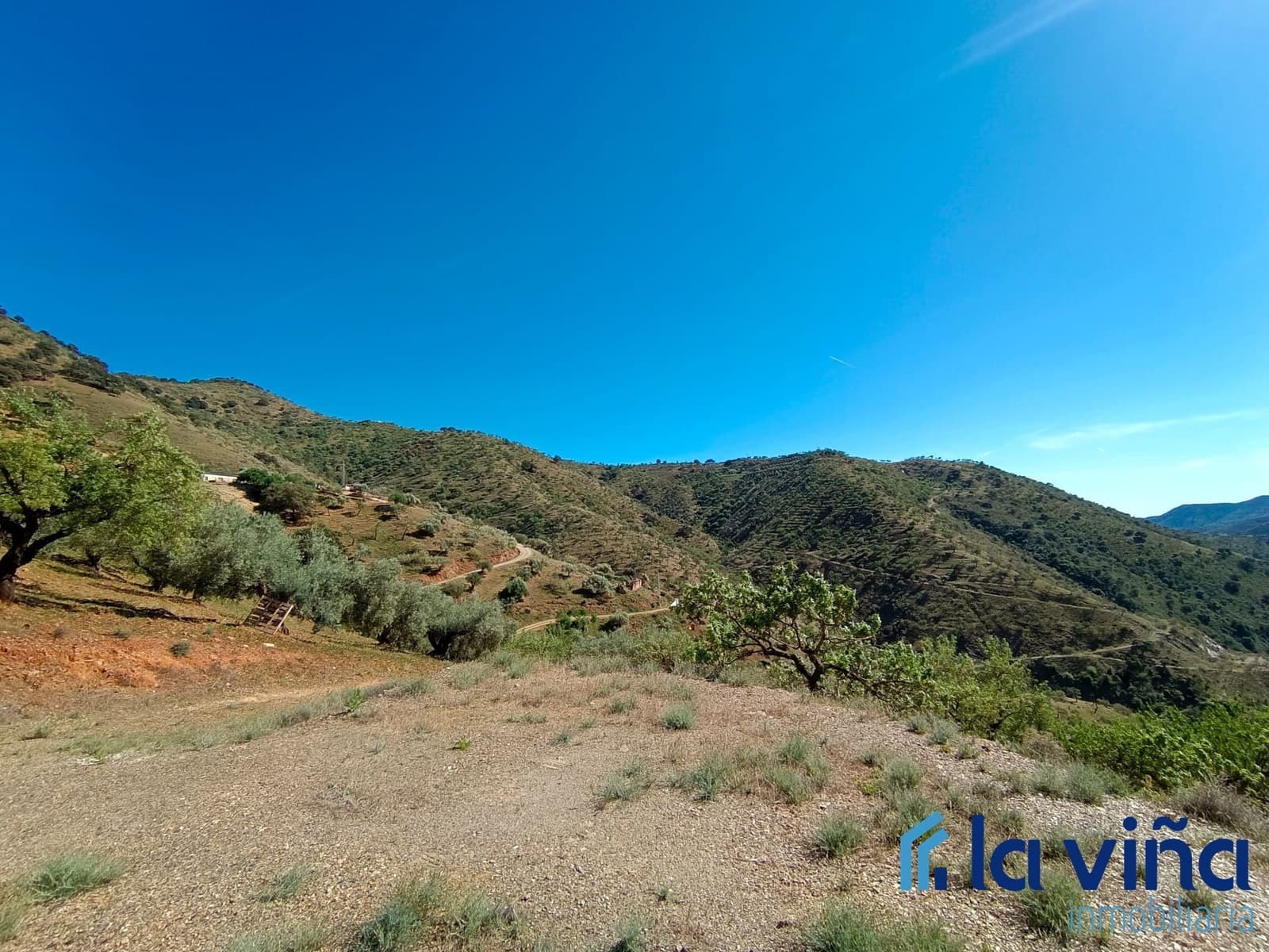 Finca/Country House for sale in Casabermeja - € 100,000 (Ref: 8142449)