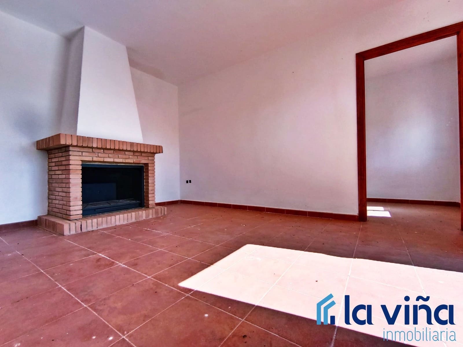 Finca/Country House for sale in Casabermeja - € 100,000 (Ref: 8142449)