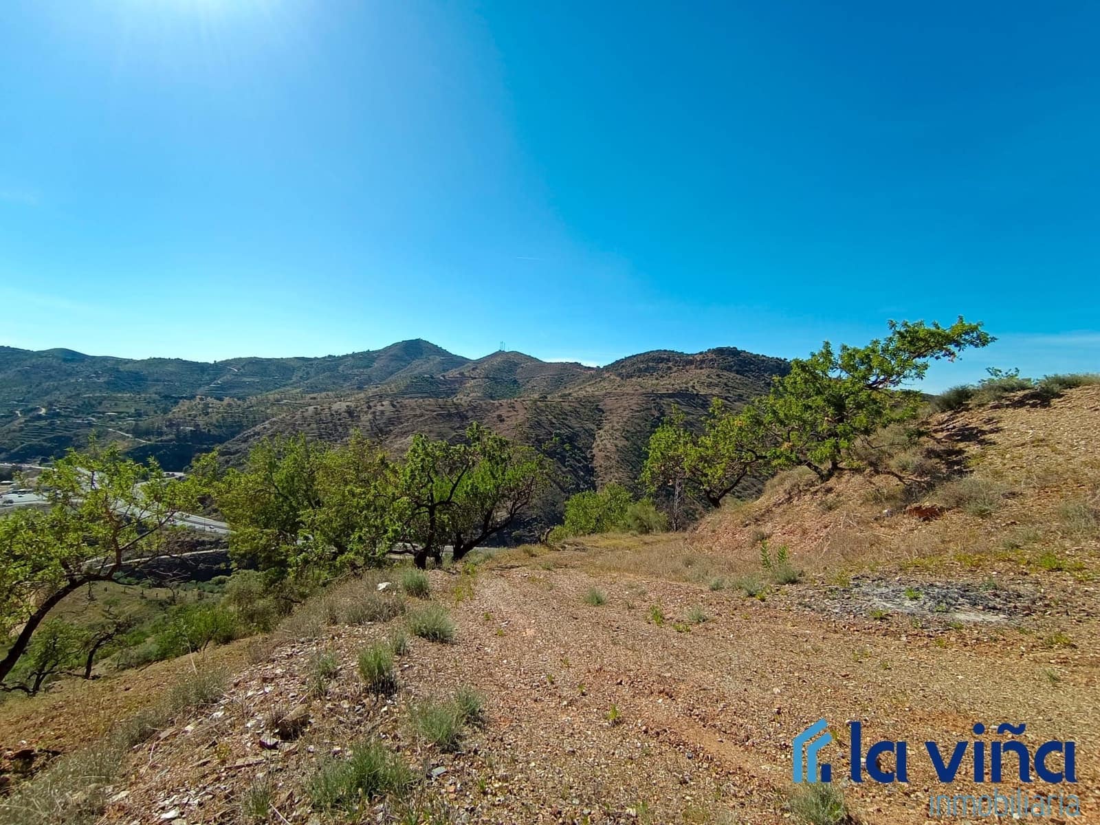 Finca/Country House for sale in Casabermeja - € 100,000 (Ref: 8142449)