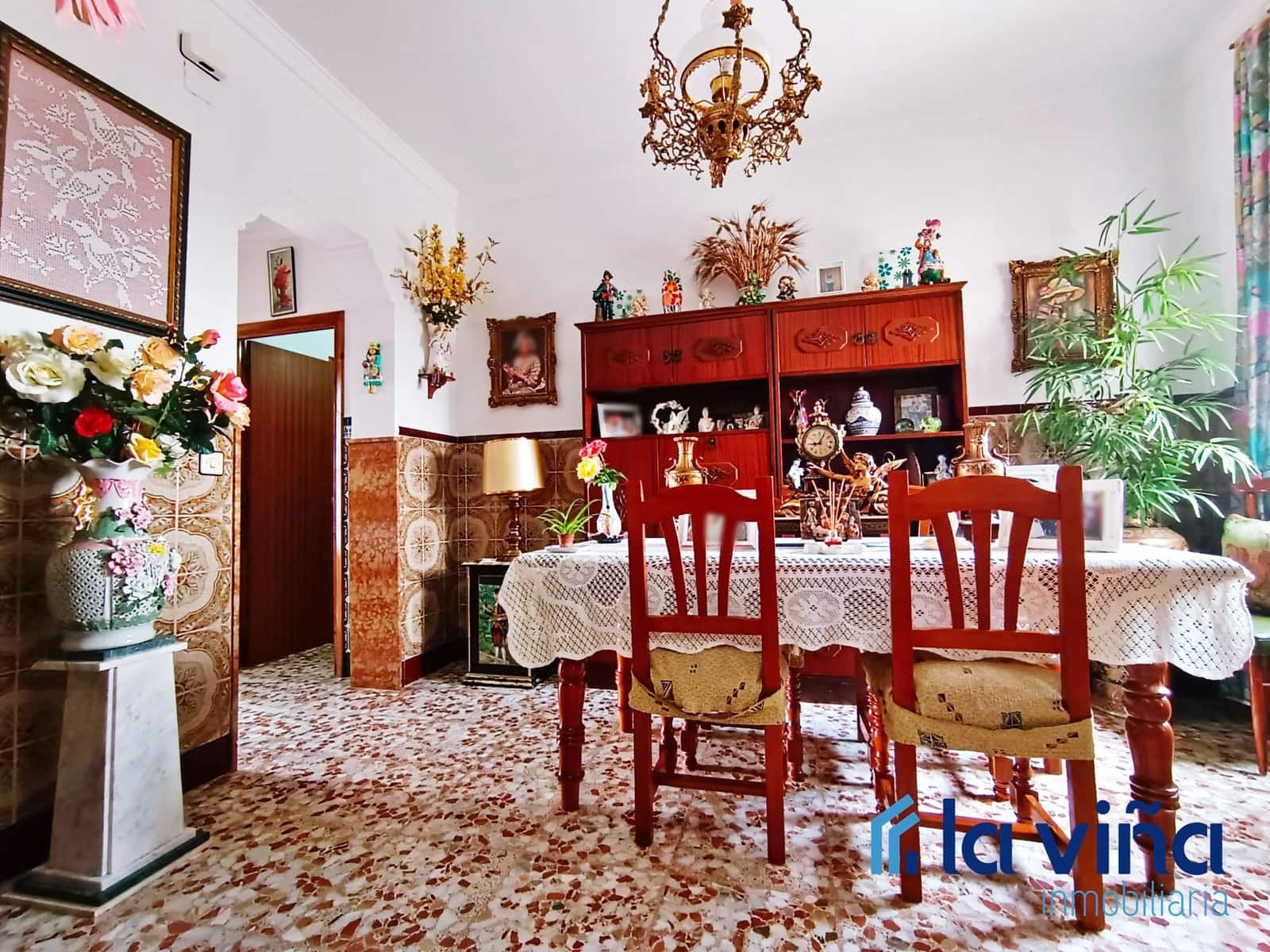 6 soveværelse Villa til salg i Casariche - € 167.000 (Ref: 8142457)