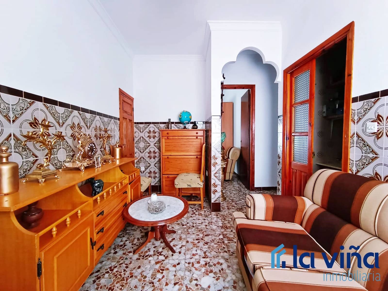 6 soveværelse Villa til salg i Casariche - € 167.000 (Ref: 8142457)