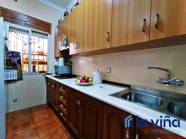 6 soveværelse Villa til salg i Casariche - € 167.000 (Ref: 8142457)