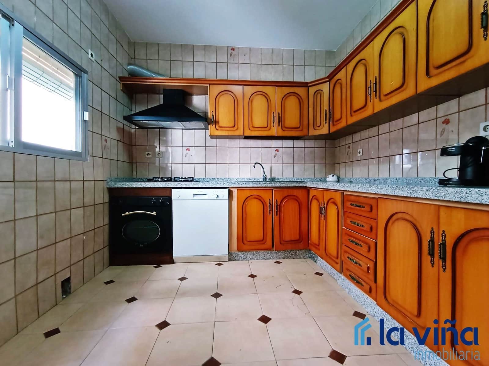 5 soveværelse Byhus til salg i El Tejar - € 105.000 (Ref: 8142483)