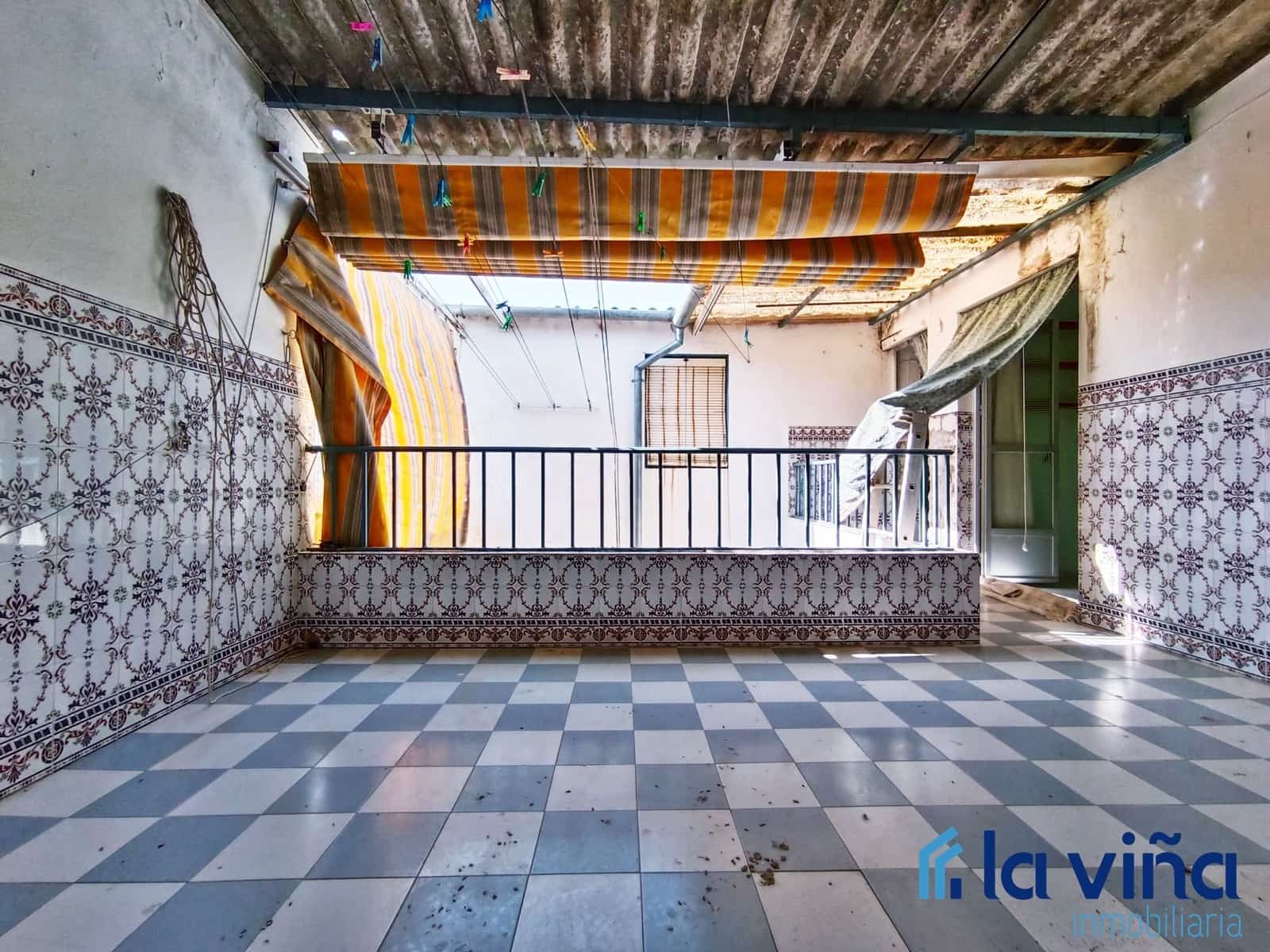 5 soveværelse Byhus til salg i El Tejar - € 105.000 (Ref: 8142483)