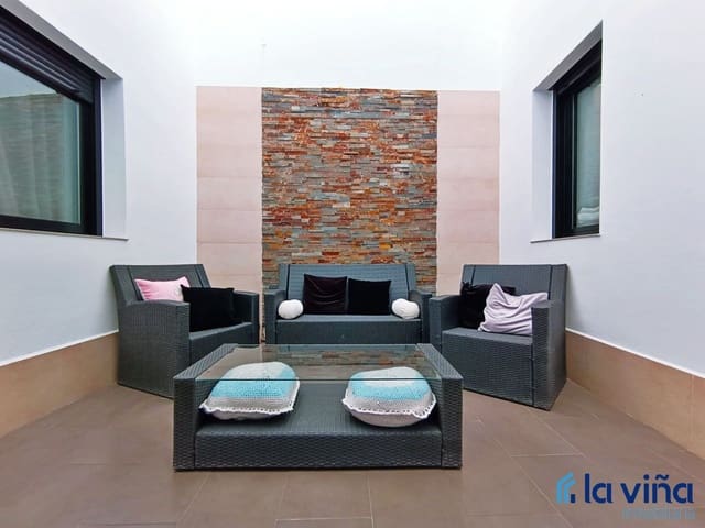 3 soverom Villa til salgs i Navahermosa, Sierra de Yeguas med svømmebasseng garasje - € 229 900 (Ref: 8142489)