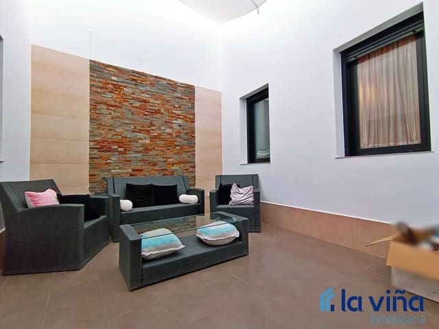 3 soverom Villa til salgs i Navahermosa, Sierra de Yeguas med svømmebasseng garasje - € 229 900 (Ref: 8142489)