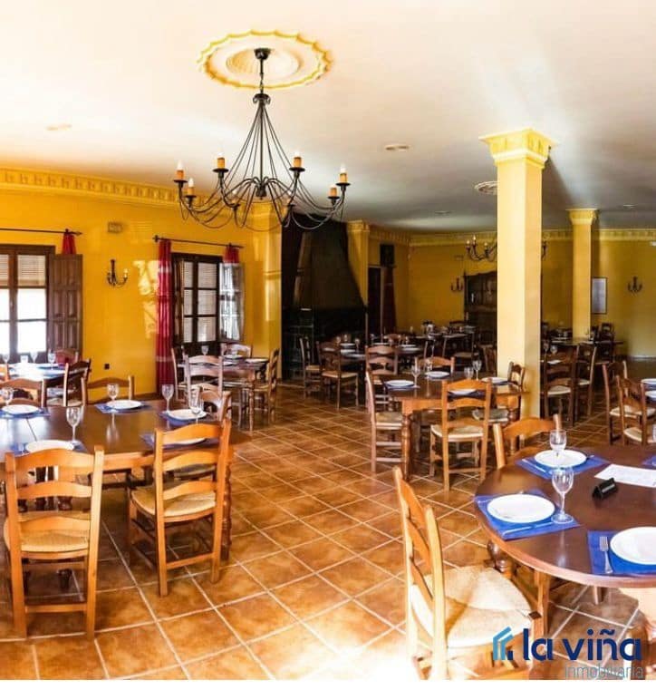 Kommersiell til salgs i Humilladero - € 399 000 (Ref: 8142502)