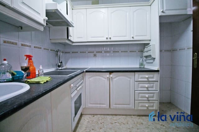 Casa de 4 habitaciones en Antequera en venta - 231.000 € (Ref: 8177100)