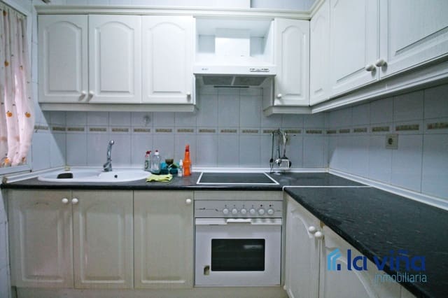 Casa de 4 habitaciones en Antequera en venta - 231.000 € (Ref: 8177100)