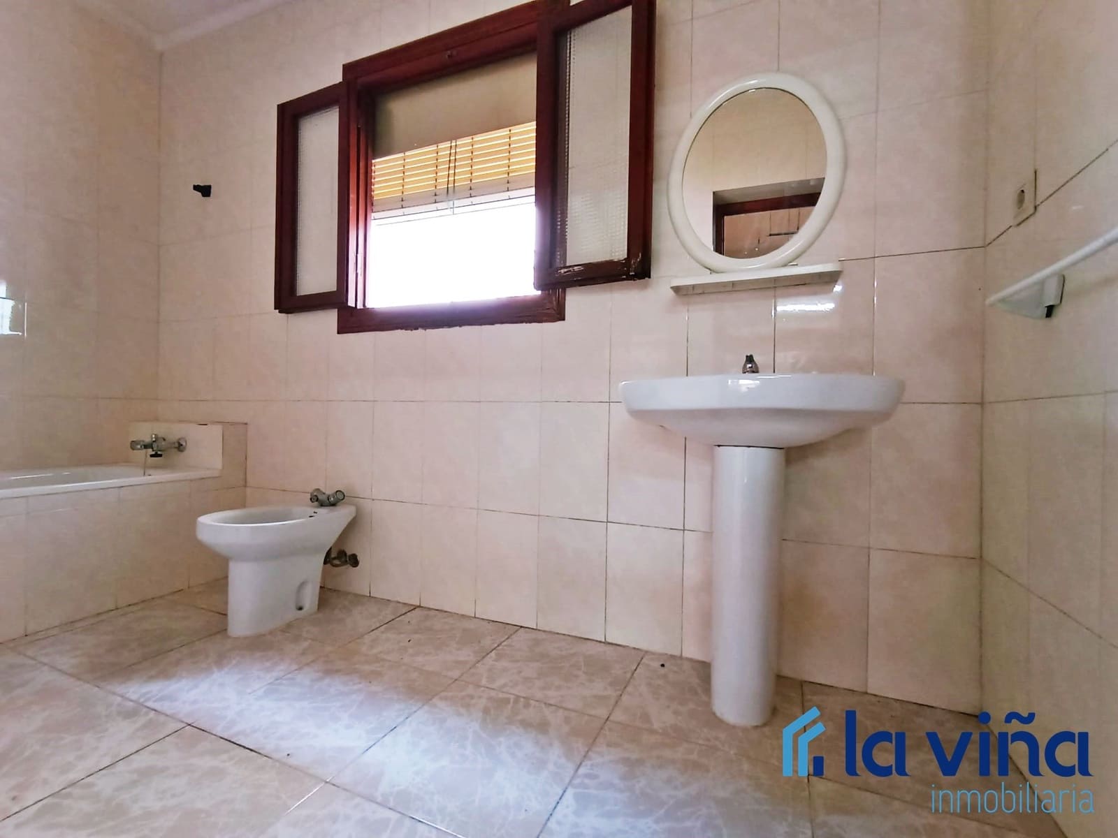 Kaupallinen vuokrattavana paikassa Mollina - 500 € (Ref: 8252440)