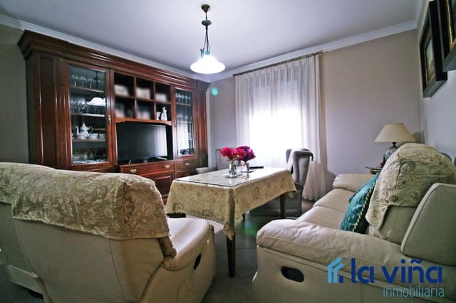 6 soveværelse Semi-Rækkehus til salg i Mollina - € 420.000 (Ref: 8254400)