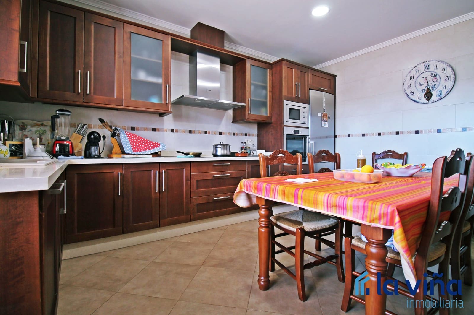 6 soveværelse Semi-Rækkehus til salg i Mollina - € 420.000 (Ref: 8254400)