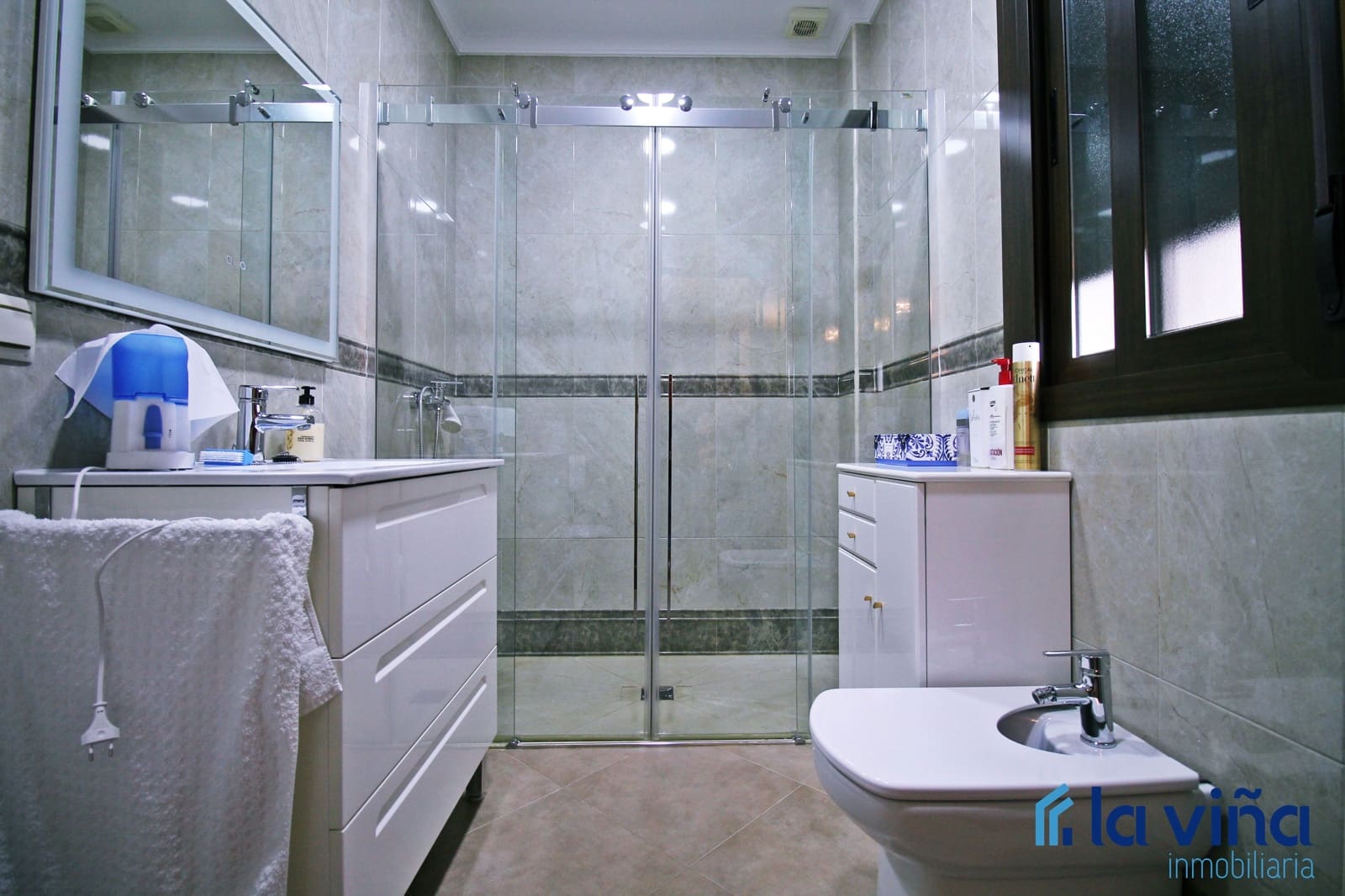 6 soveværelse Semi-Rækkehus til salg i Mollina - € 420.000 (Ref: 8254400)